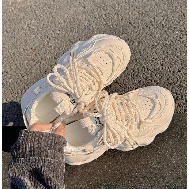 Embroidery Garments - Sepatu Sneakers Platform Wanita Warna Beige