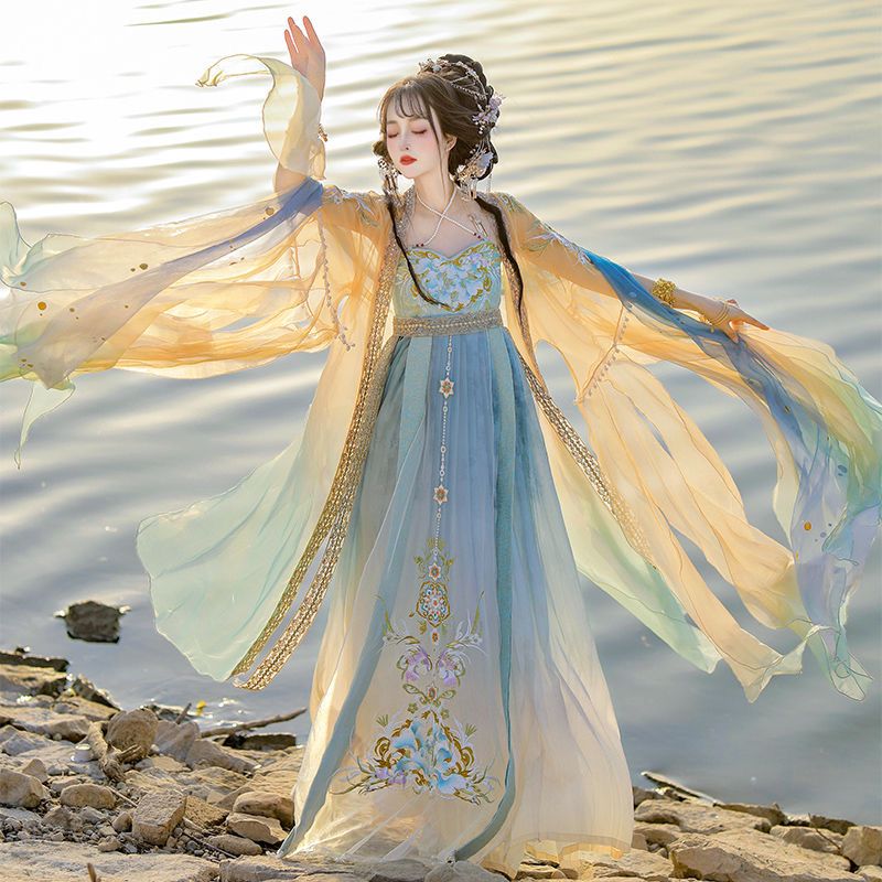 Embroidery Yellow Dress - Gaun Hanfu Cina Wanita Bordir Tradisional